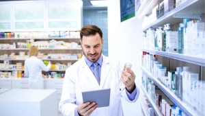 مزایای شغل نسخه پیچی یا کمک داروساز در خارج از ایران