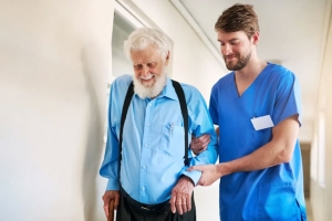 دوره ی کمک پرستاری یکساله